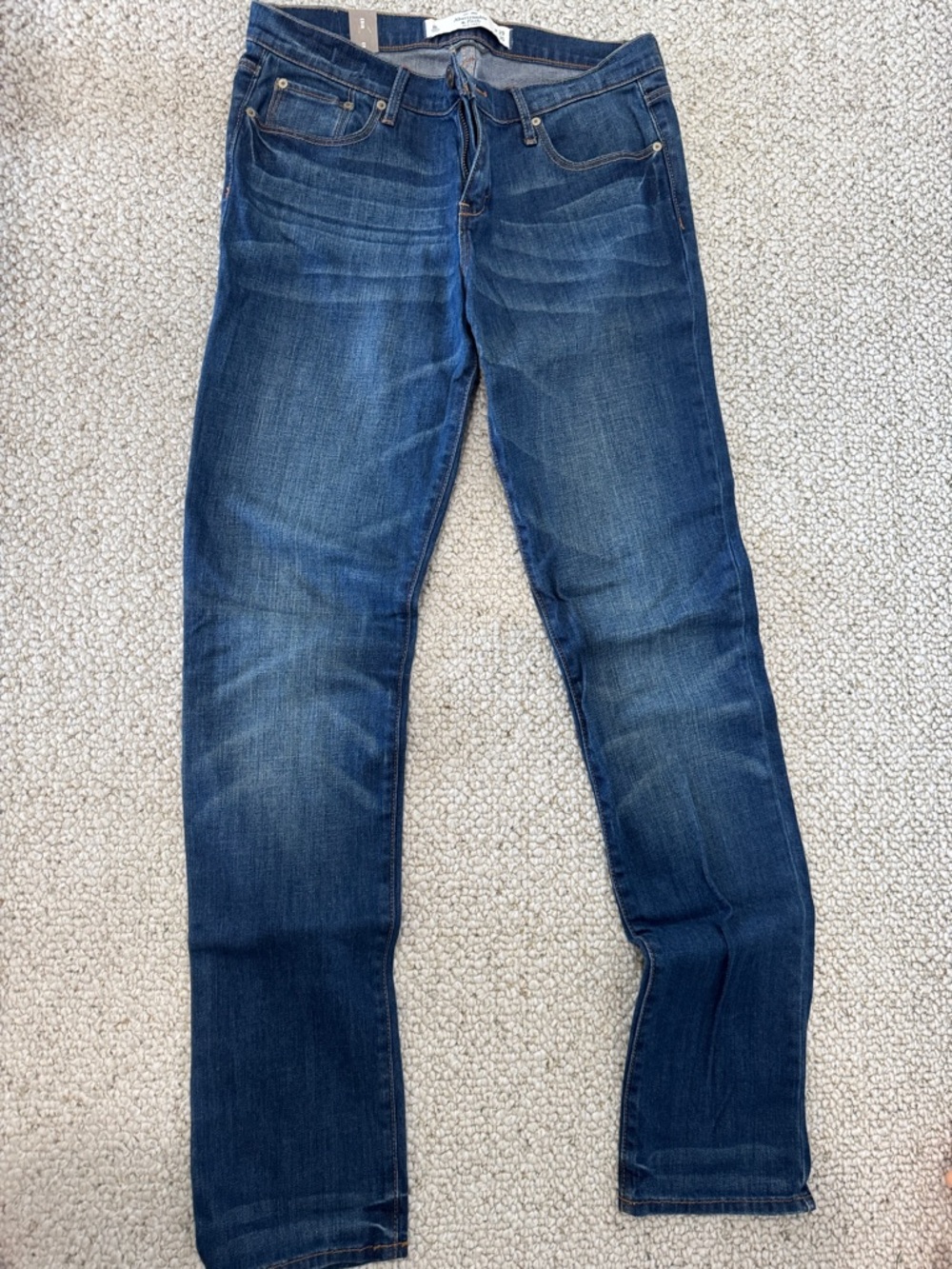 Abercrombie & Fitch Women's Straight Leg Jeans in Dark Blue Wash